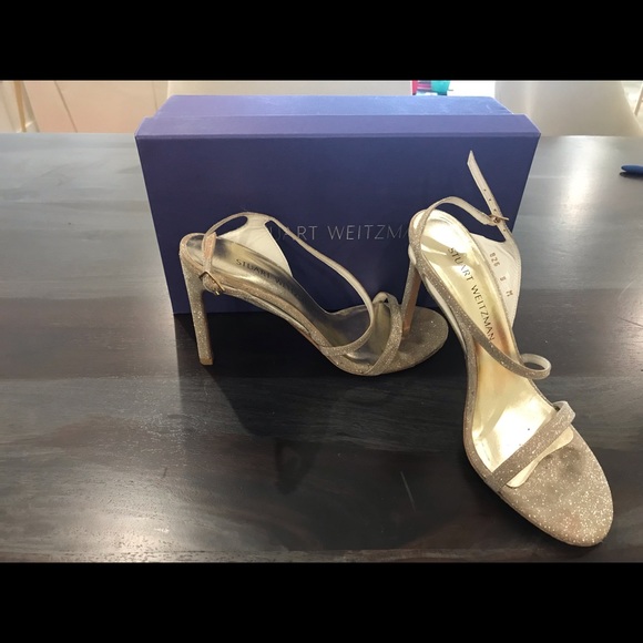 Beautiful gold strappy heal by Stuart Weitzman - Picture 4 of 4